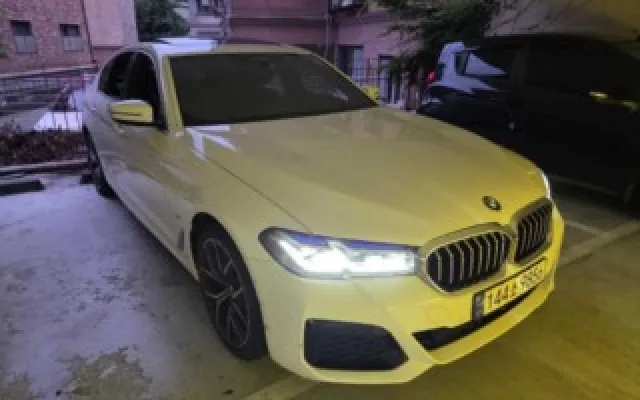 캐스퍼전기차 중고차 5시리즈 (G30) 530i xDrive M 스포츠 매물 사진 19 - 2022/10 61,315km